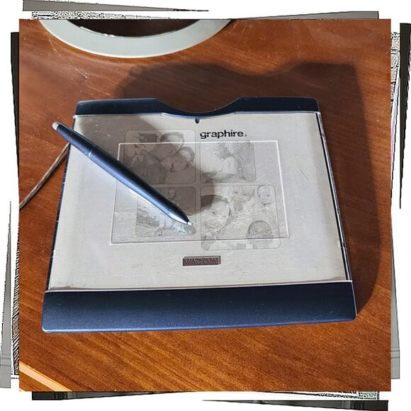 Wacom Graphire 3 4X5 USB Tablet  w Pen in Sapphire Blue - Picture 2 of 2